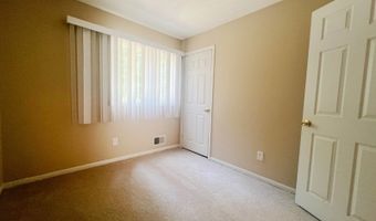 23 Wimbledon Dr 9, Alloway, NJ 07462