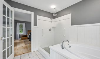 3528 Main St, Barnstable, MA 02630