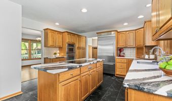 2197 Knollpoint Dr NE, Ada, MI 49301