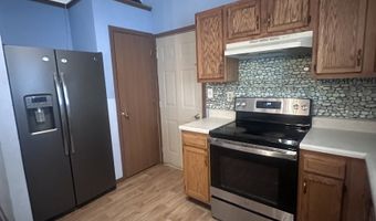 529 Meadows Edge Ln, Indianapolis, IN 46217