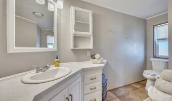 1001 Sunshine Run, Arnolds Park, IA 51331
