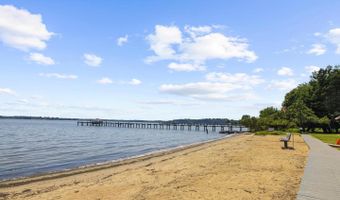 527 Lee Cir, Annapolis, MD 21403