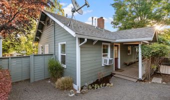 574 E Main St, Ashland, OR 97520