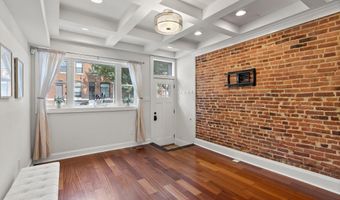 330 S CLINTON St, Baltimore, MD 21224