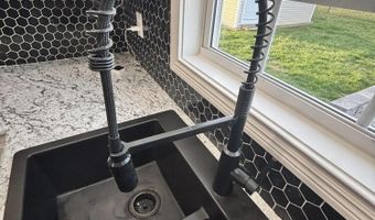 107 Azalea Ave, Bardstown, KY 40004