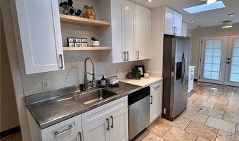 245 Hualani St A, Kailua, HI 96734