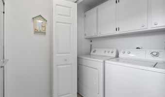 146 Parkwood Dr, Augusta, ME 04330