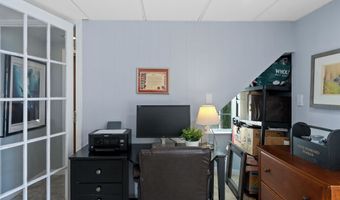 35 Greenwood Rd, Amherst, NH 03031