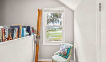 5 Petigru Dr, Beaufort, SC 29902