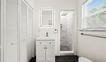 4 Orford St, North Providence, RI 02904