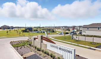 752 Waterhouse Lake Dr, Anna, TX 75409