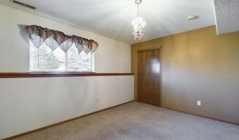 804 E Maywood St, Brandon, SD 57005