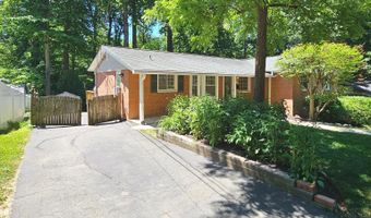 8925 FALLING CREEK Ct, Annandale, VA 22003