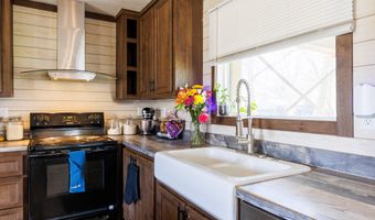 1121 Futch Rd, Adel, GA 31620