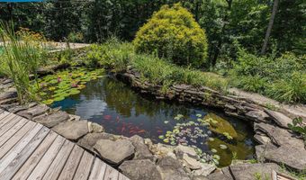 10011 E Rivershore Dr SE, Alto, MI 49302