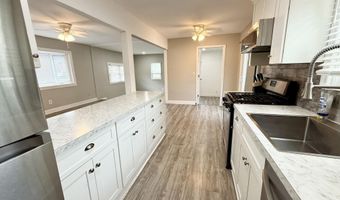 33 Anchorage Blvd, Bayville, NJ 08721