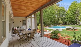 3 Cedar Rock Mdw, East Greenwich, RI 02818