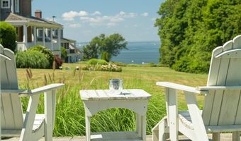 60 Van Wickle Ln, Bristol, RI 02809