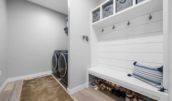 1350 Chipman Ln, North Liberty, IA 52317