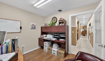 7 W MAIN St 12-14, Apopka, FL 32703