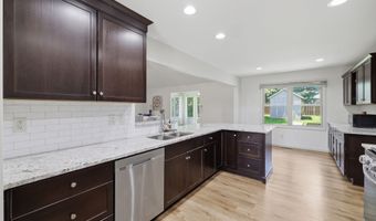 815 Stewart Rd, Anderson, IN 46012