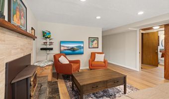 905 BARBRA Ln, Brookings, OR 97415