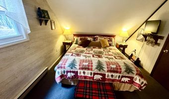 106 Burnshaw Ln, Albrightsville, PA 18210