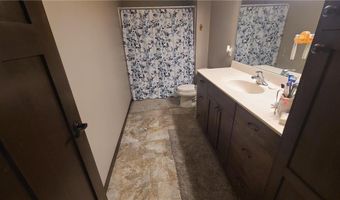 1302 18th Dr NE, Austin, MN 55912