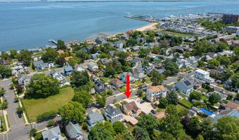 91 Center Ave, Atlantic Highlands, NJ 07716
