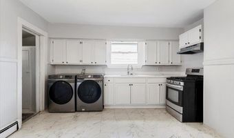 85 HOBART Ave, Bayonne, NJ 07002