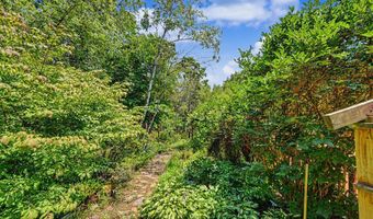 114 Claremont Dr, Albrightsville, PA 18210