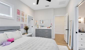 1410 W NEW HAMPSHIRE St, Orlando, FL 32804