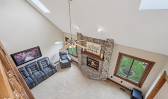 6983 White Oak Dr, Avon, IN 46123