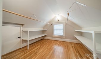 2400 Commonwealth Ave, Charlotte, NC 28205