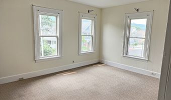 290 Wakelee Ave 2Nd Floor, Ansonia, CT 06401