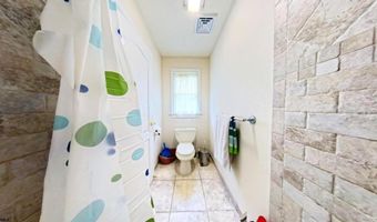 203 Cynwyd Dr, Absecon, NJ 08201