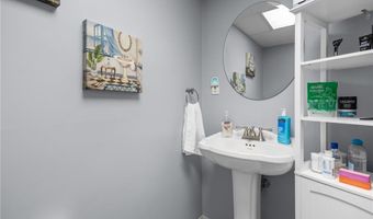 4 Hunters Run, North Providence, RI 02904