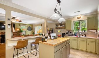 352 DANIELS Rd, Barboursville, VA 22923