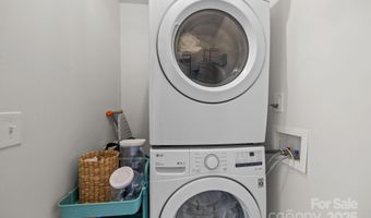 1927 Kilborne Dr, Charlotte, NC 28205