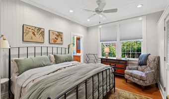 241 Washington St, Bay St. Louis, MS 39520