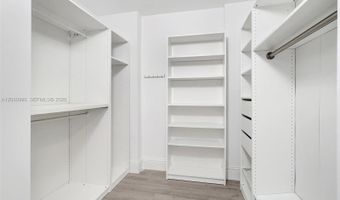 1000 Island Blvd 707, Aventura, FL 33160