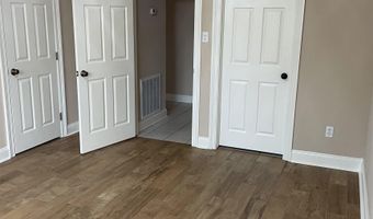 710 E Boyd Dr #805, Baton Rouge, LA 70808