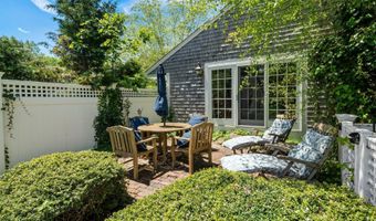 50 0 Indian Trl, Barnstable, MA 02630