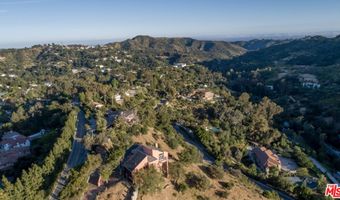 3025 Benedict Canyon Dr, Beverly Hills, CA 90210