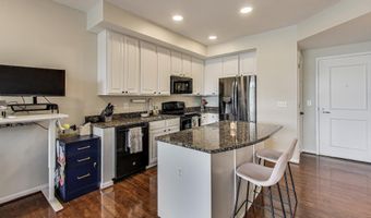 2720 S ARLINGTON MILL Dr 606, Arlington, VA 22206