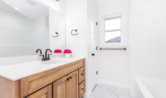 6100 Lynbrook, Asbury, IA 52002