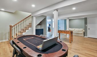 21663 OATLANDS Rd, Aldie, VA 20105