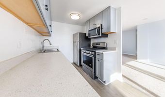 4600 DUKE St 413, Alexandria, VA 22304