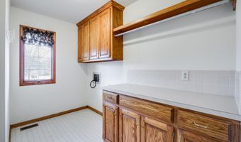 118 Chapel Dr, Andover, KS 67002