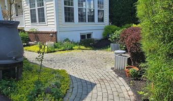 14 MERIDIAN Blvd, Bear, DE 19701